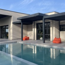 <p>Pourquoi choisir une pergola bioclimatique ?</p>